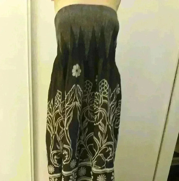 Lapis halter dress or maxi skirt black with  floral design one size - Picture 2 of 5